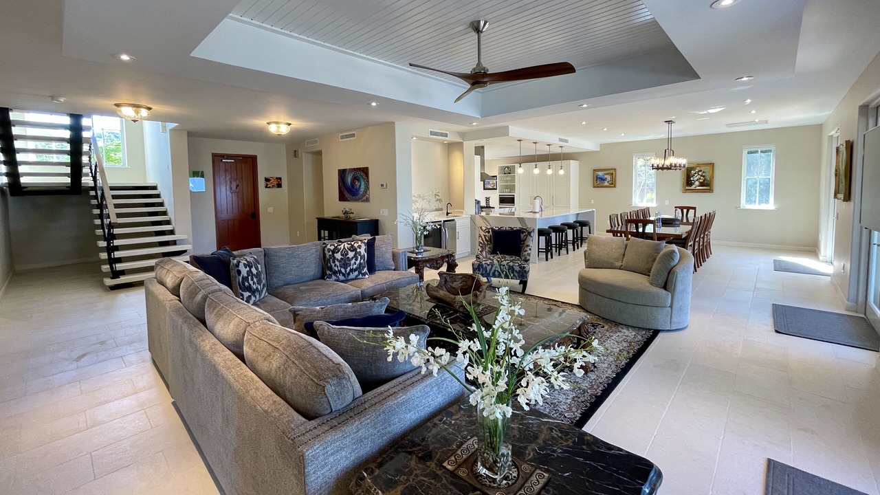 Photo of Livingroom in Hart Bay