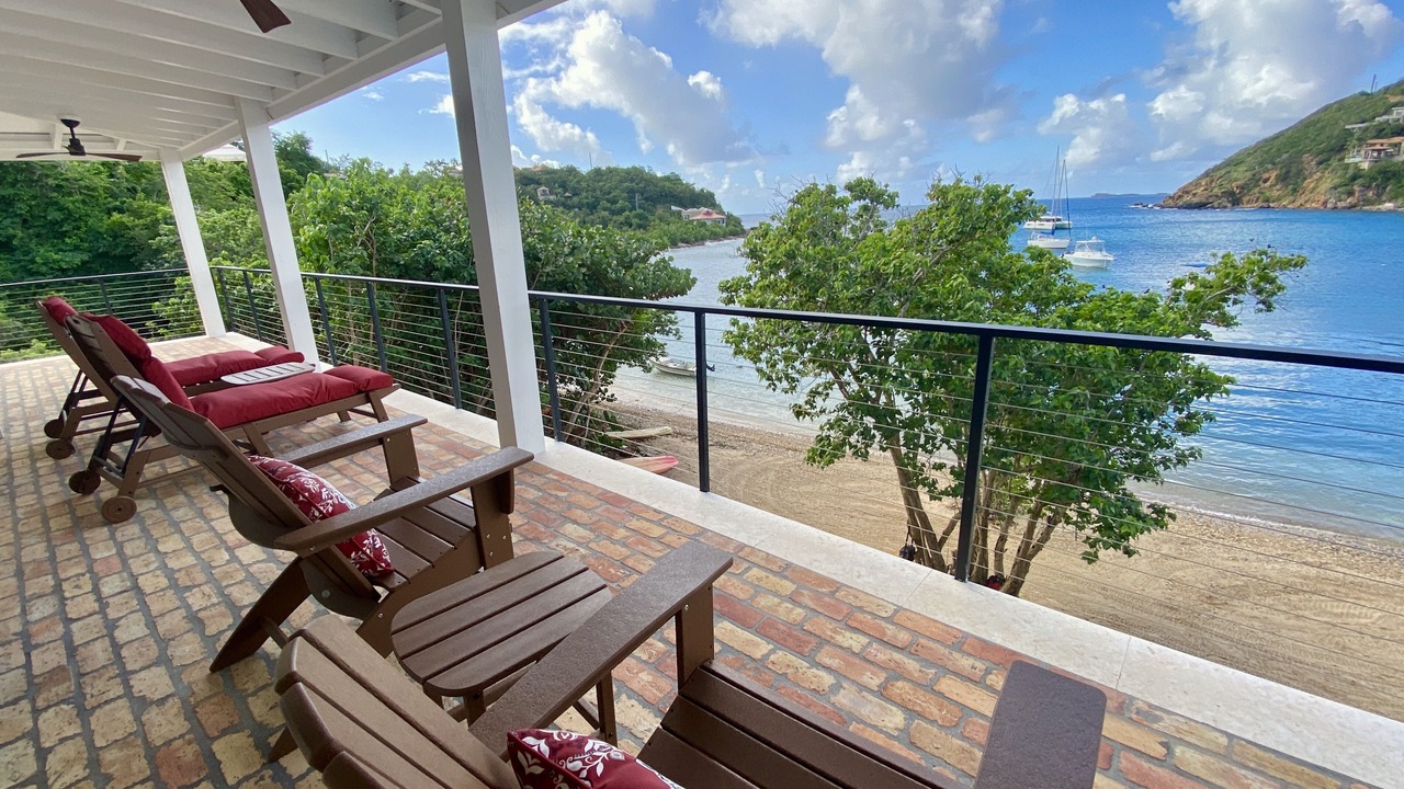 Photo of Patio Balcony in Hart Bay