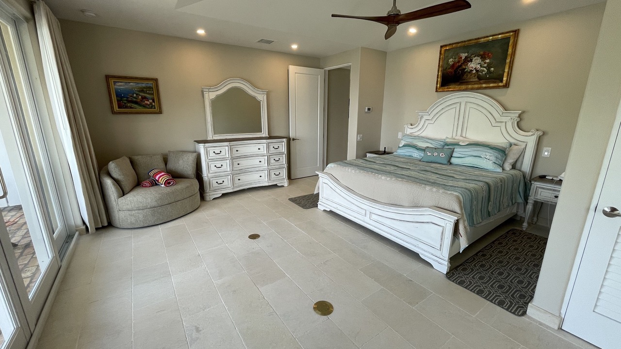Photo of Bedroom in Hart Bay