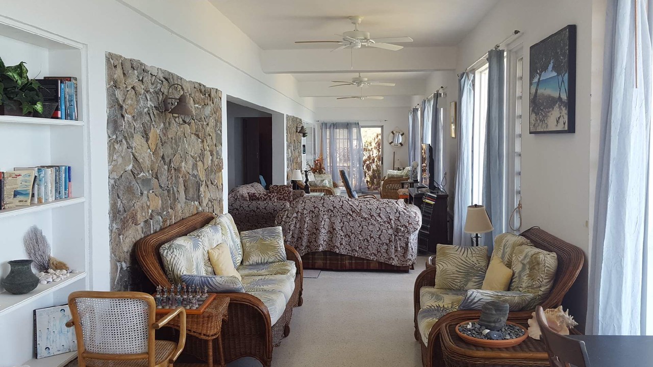 Photo of Livingroom in Slob