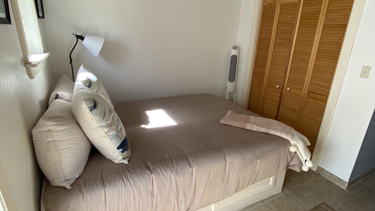 Photo of Bedroom in Estate Western Water Island