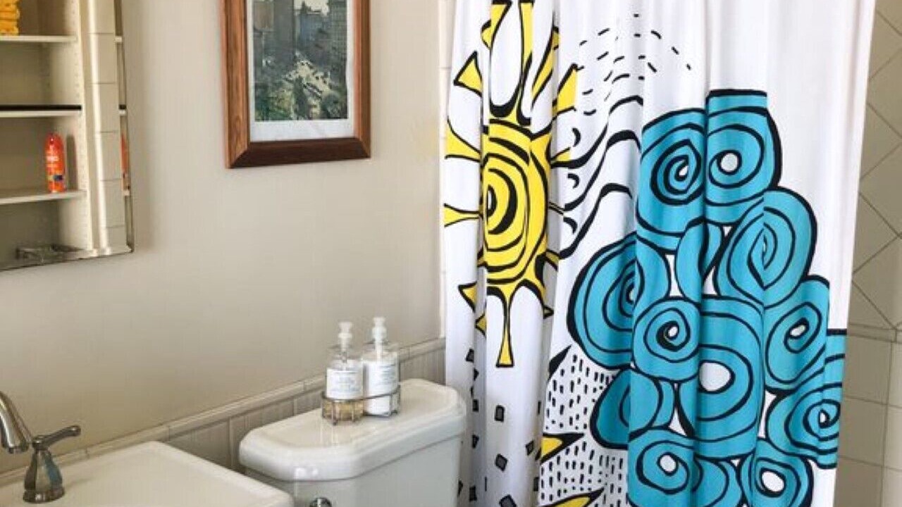 Photo of Bathroom in Estate Kings Quarter