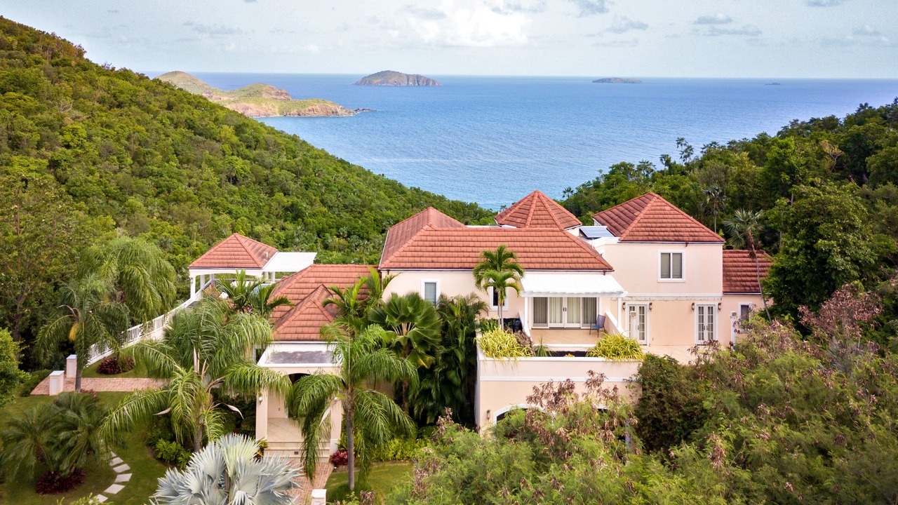 Photo of Others in Estate Little Saint Thomas
