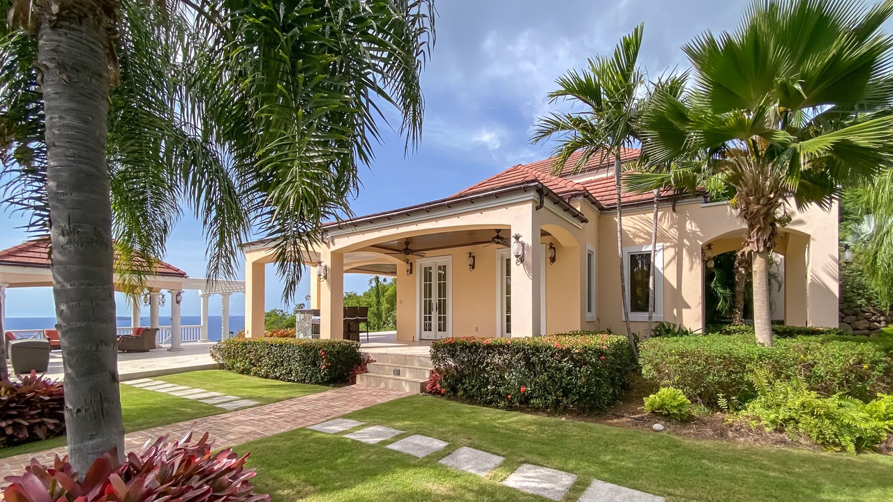 Photo of Others in Estate Little Saint Thomas