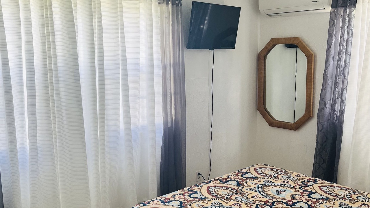Photo of Bedroom in Orange Grove