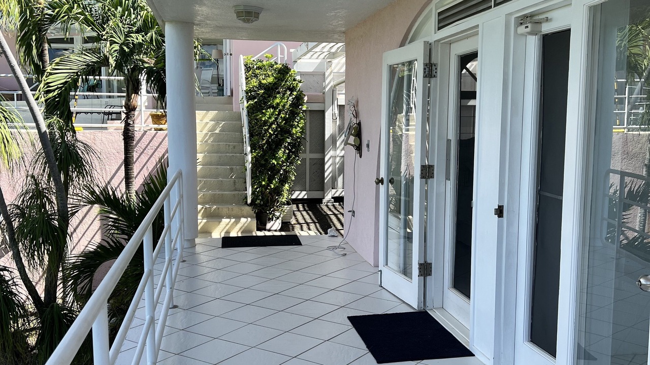 Photo of Patio Balcony in Testman