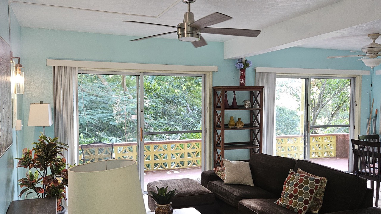 Photo of Livingroom in Caret Bay