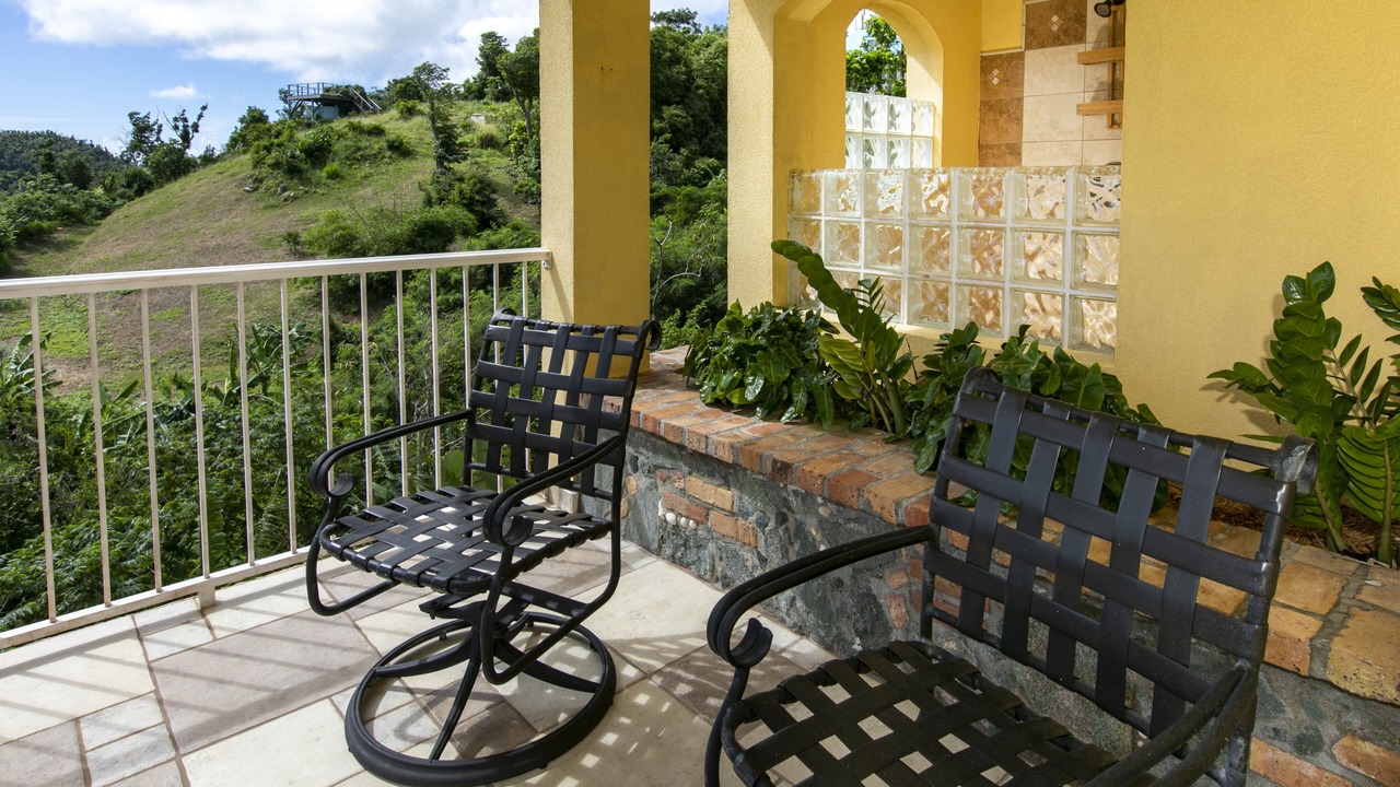 Photo of Patio Balcony in Estate Carolina