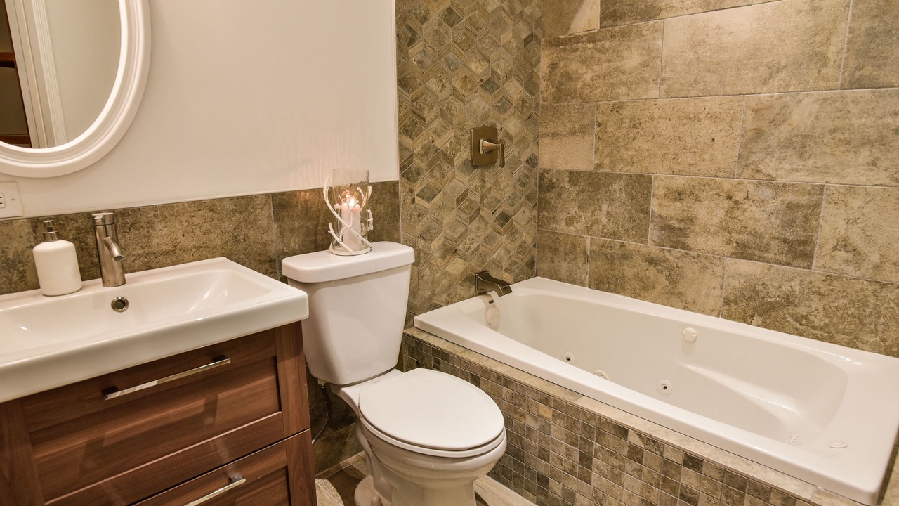 Photo of Bathroom in Red Hook