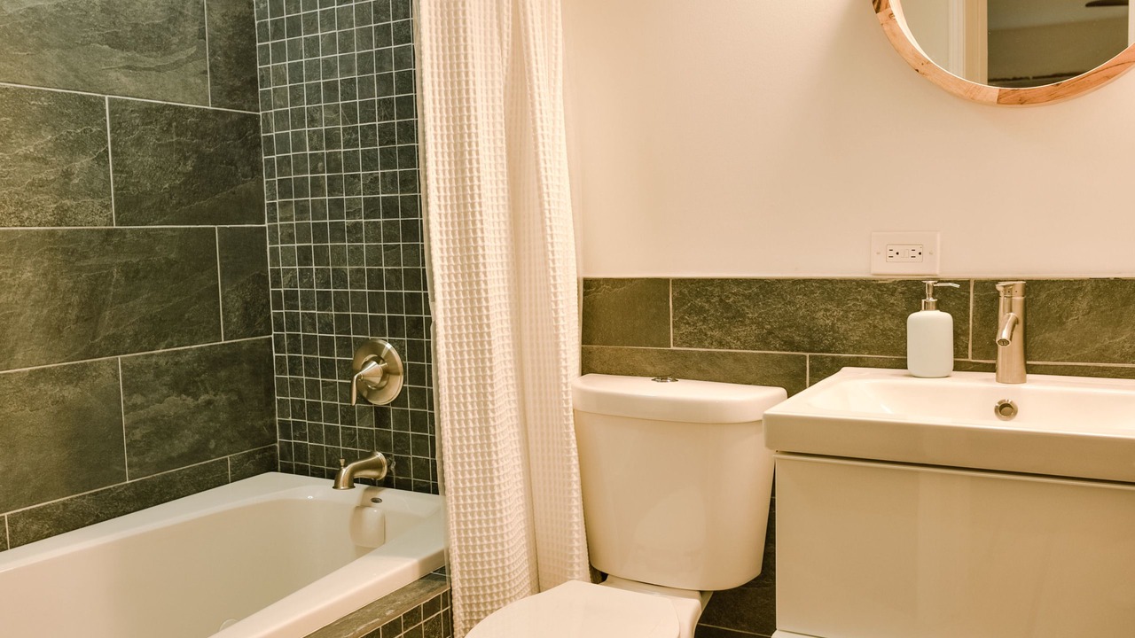 Photo of Bathroom in Red Hook