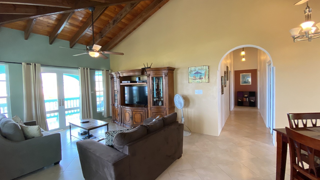 Photo of Livingroom in Benner