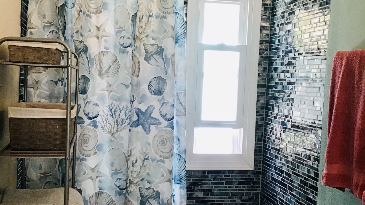 Photo of Bathroom in Estate Golden Rock