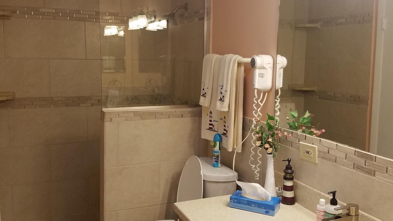 Photo of Bathroom in Estate Golden Rock