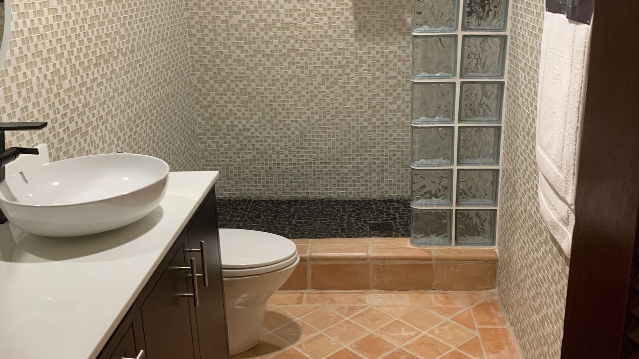 Photo of Bathroom in Rendezvous & Ditleff