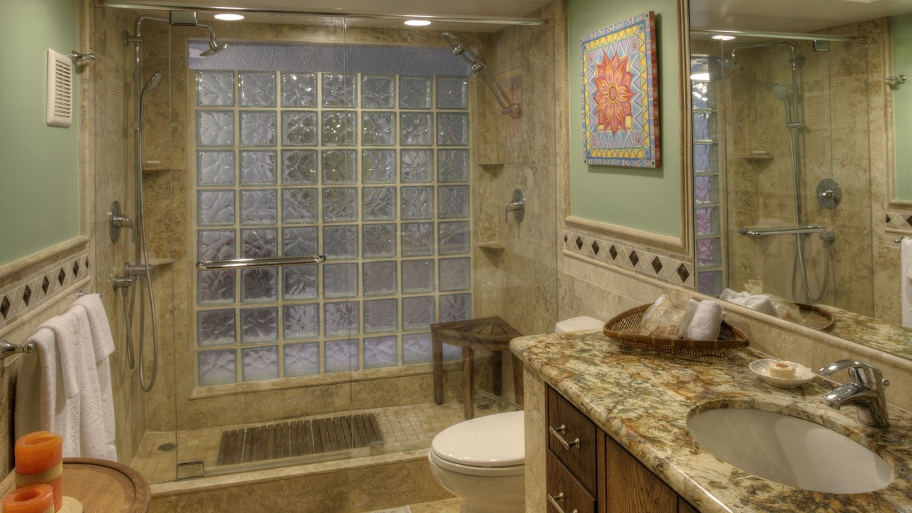 Photo of Bathroom in Estate Golden Rock