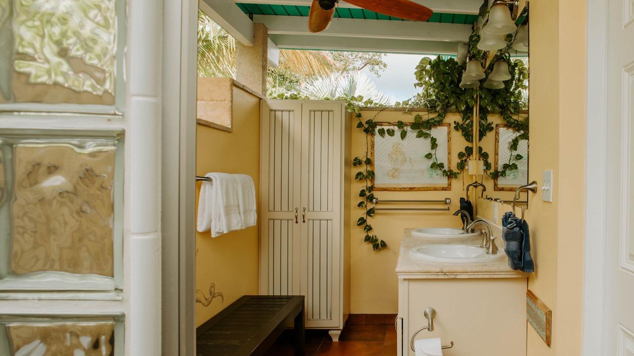 Photo of Bathroom in Estate Carolina