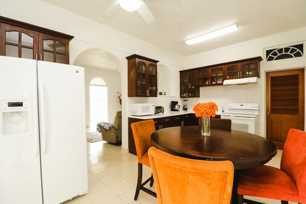Photo of Kitchen in Estate Hope West