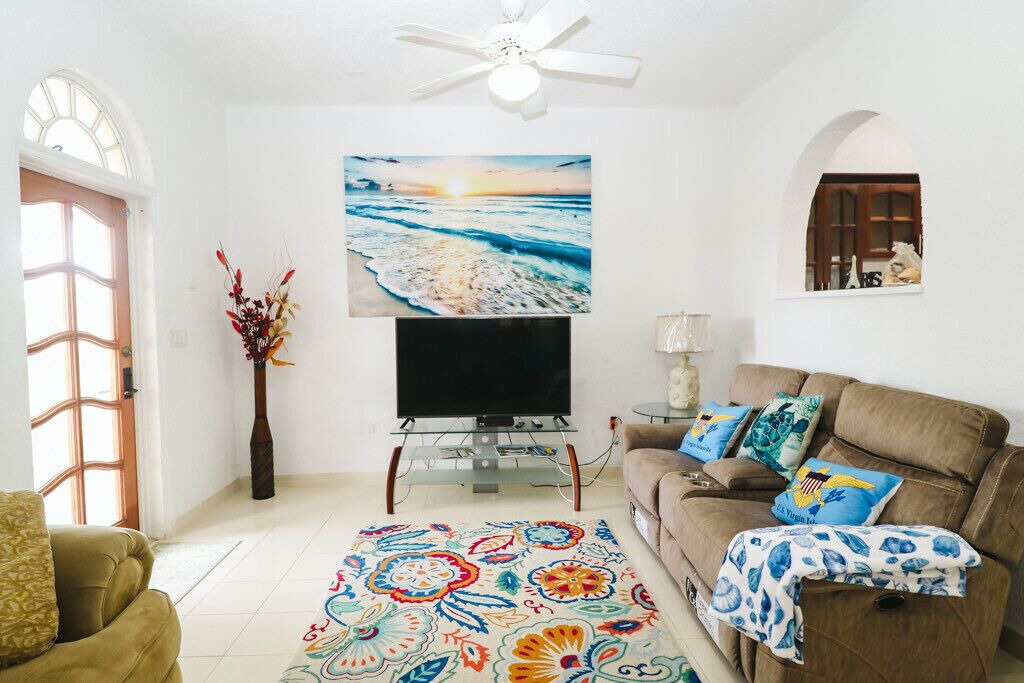 Photo of Livingroom in Estate Hope West