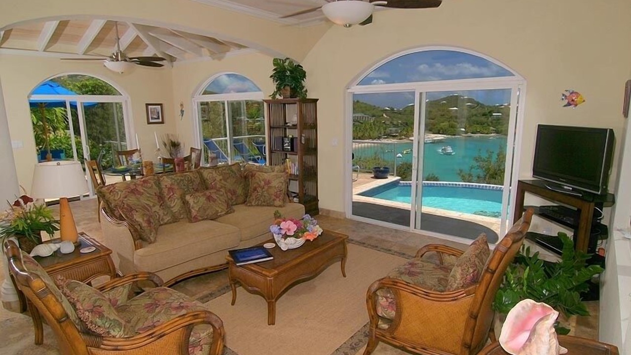Photo of Livingroom in Contant Farms