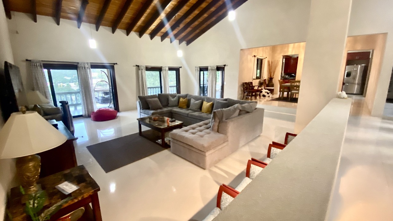 Photo of Livingroom in Estate Bonne Resolution