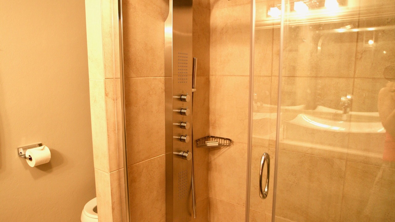Photo of Bathroom in Red Hook