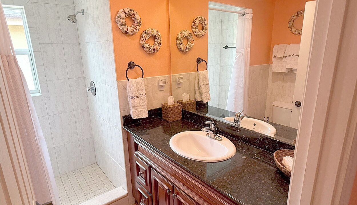Photo of Bathroom in Great Cruz Bay