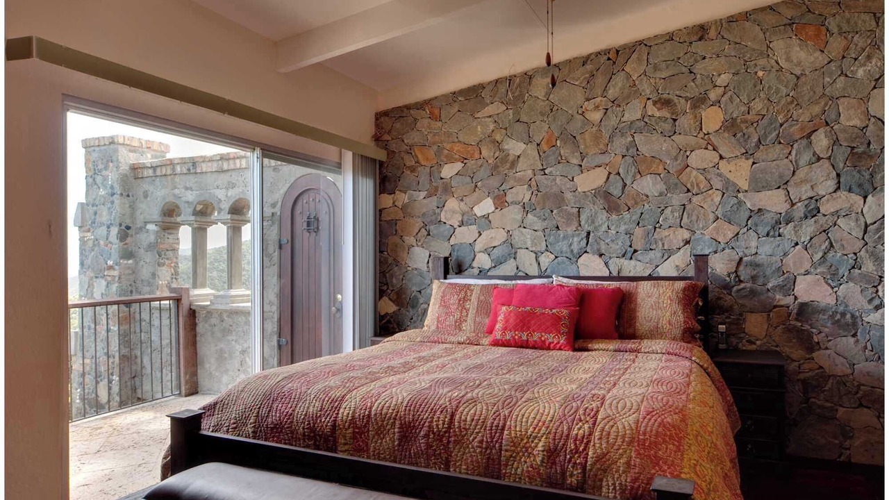 Photo of Bedroom in Estate Hammer Farm