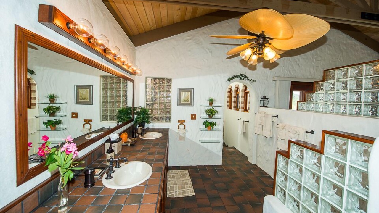 Photo of Bathroom in Seagrape Hill