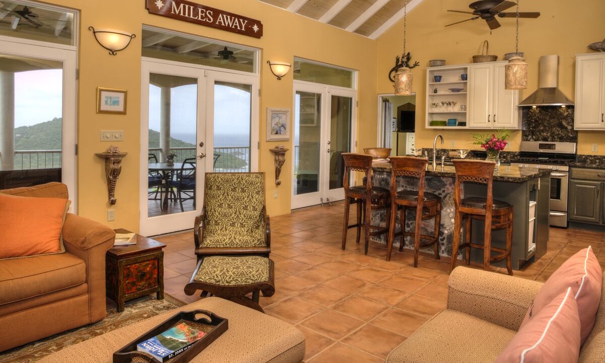 Photo of Livingroom in Point Rendezvous