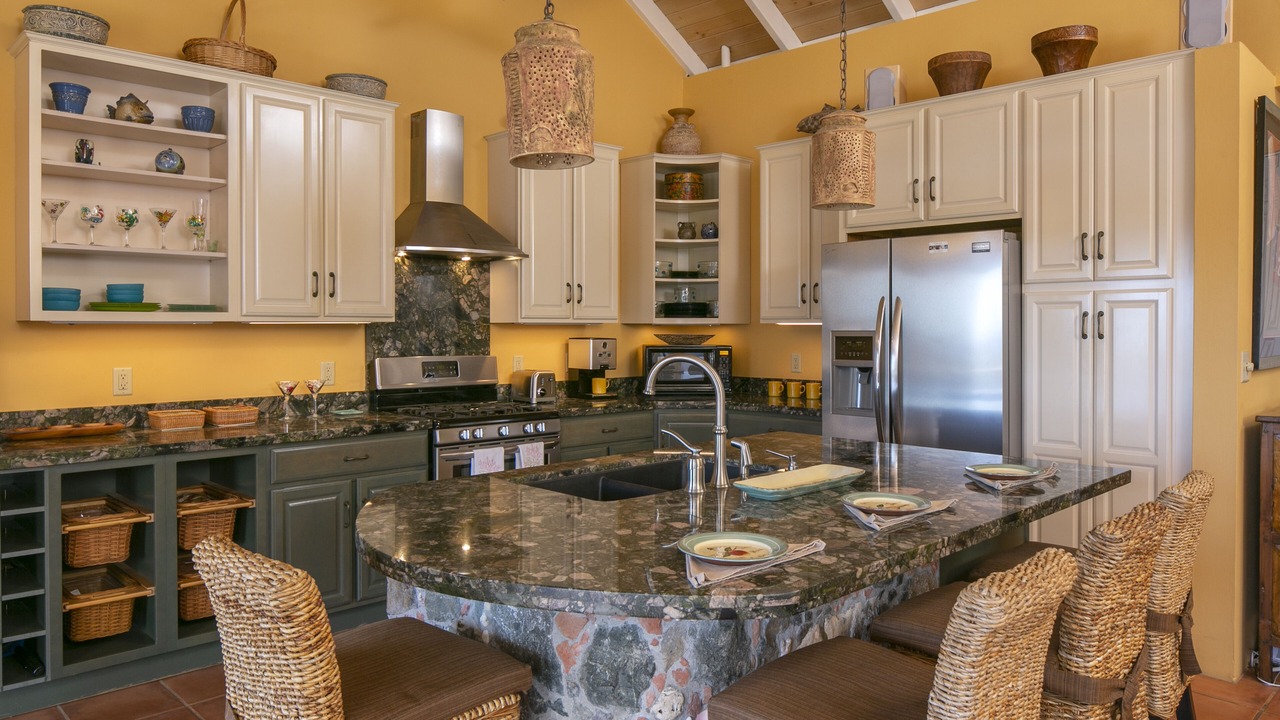 Photo of Kitchen in Point Rendezvous