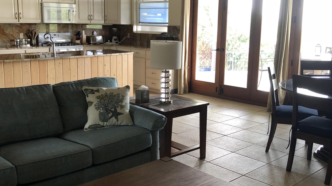 Photo of Livingroom in Hart Bay