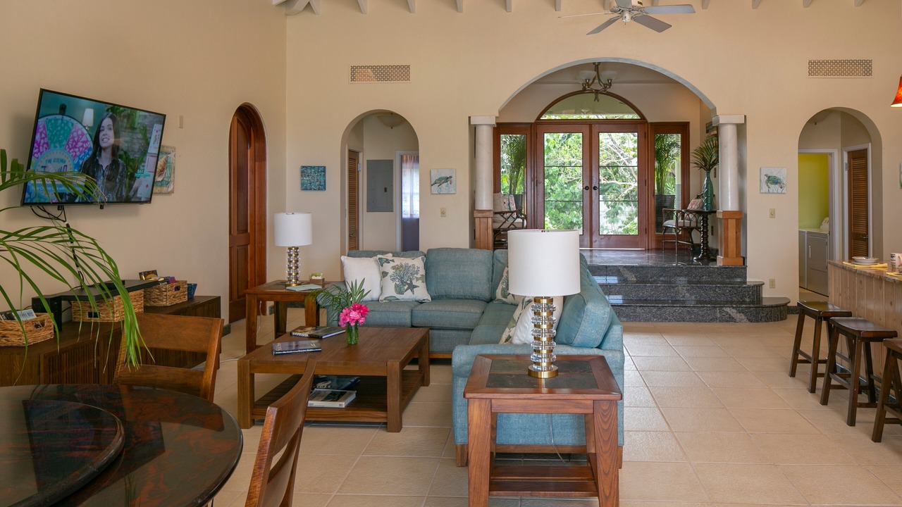 Photo of Livingroom in Hart Bay