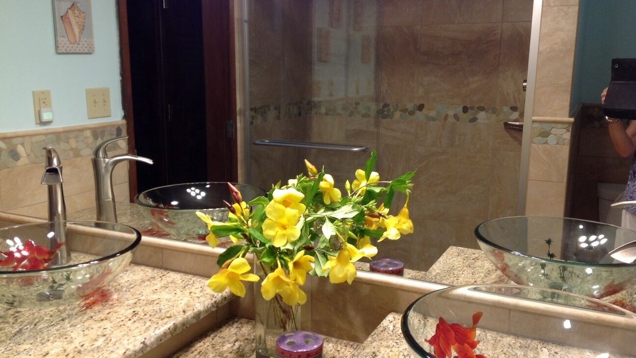 Photo of Bathroom in Red Hook