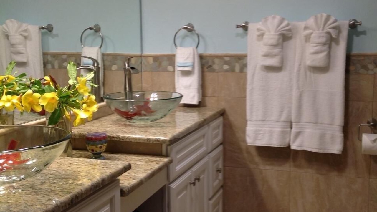 Photo of Bathroom in Red Hook
