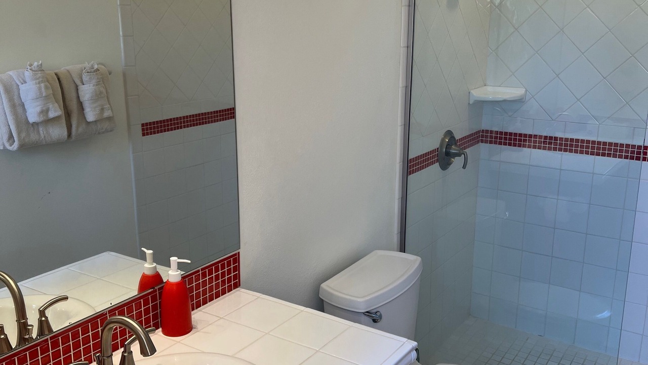 Photo of Bathroom in Cabes Point