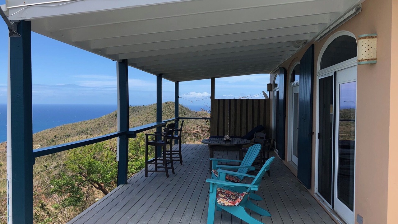 Photo of Patio Balcony in Johnson Bay
