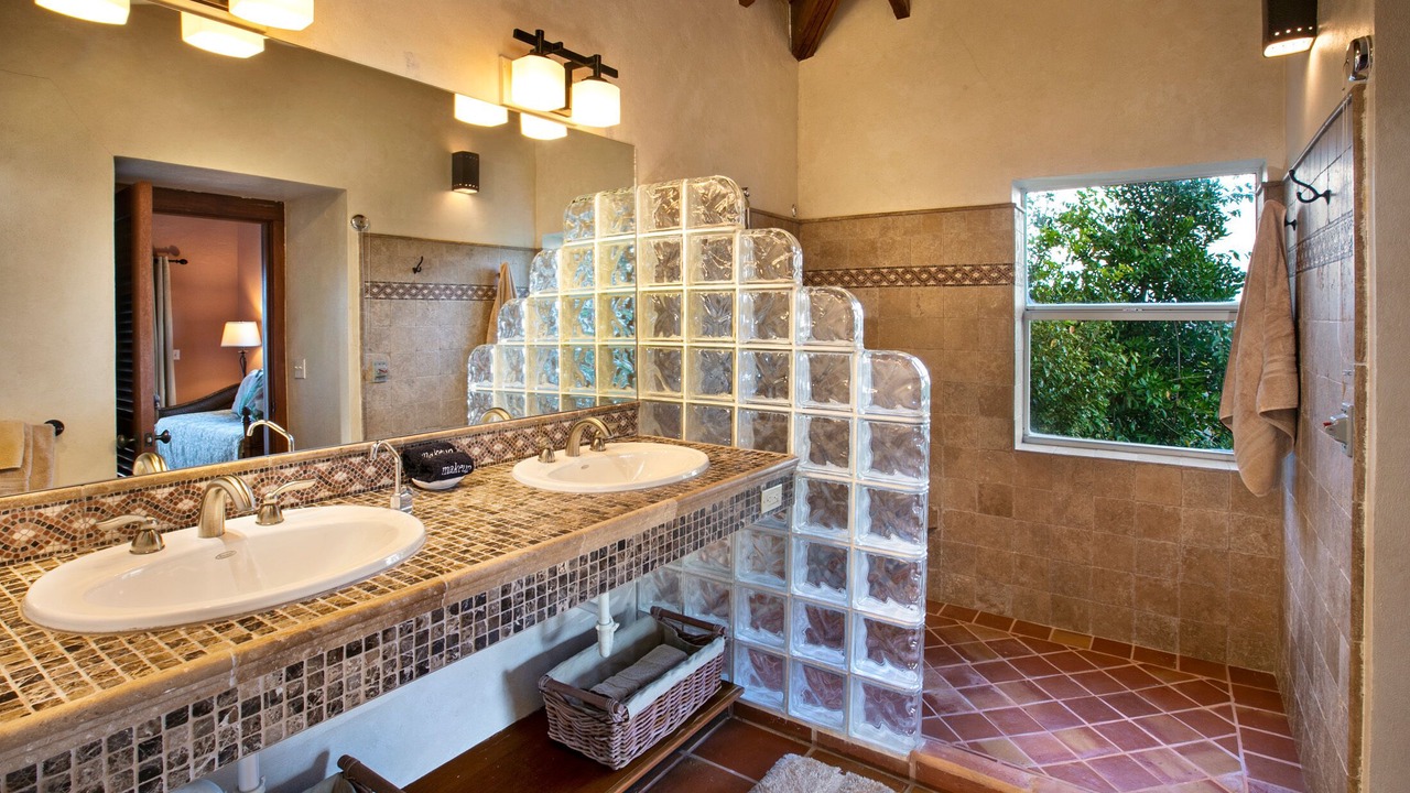 Photo of Bathroom in Estate Emmaus