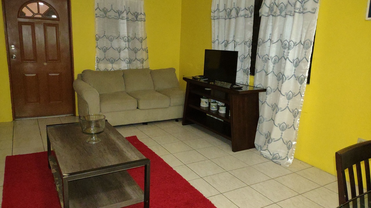 Photo of Livingroom in Estate Hermon Hill