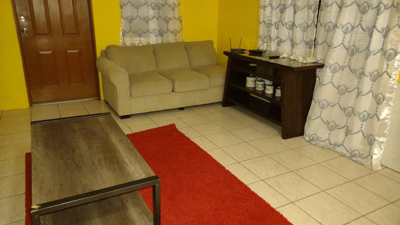 Photo of Livingroom in Estate Hermon Hill