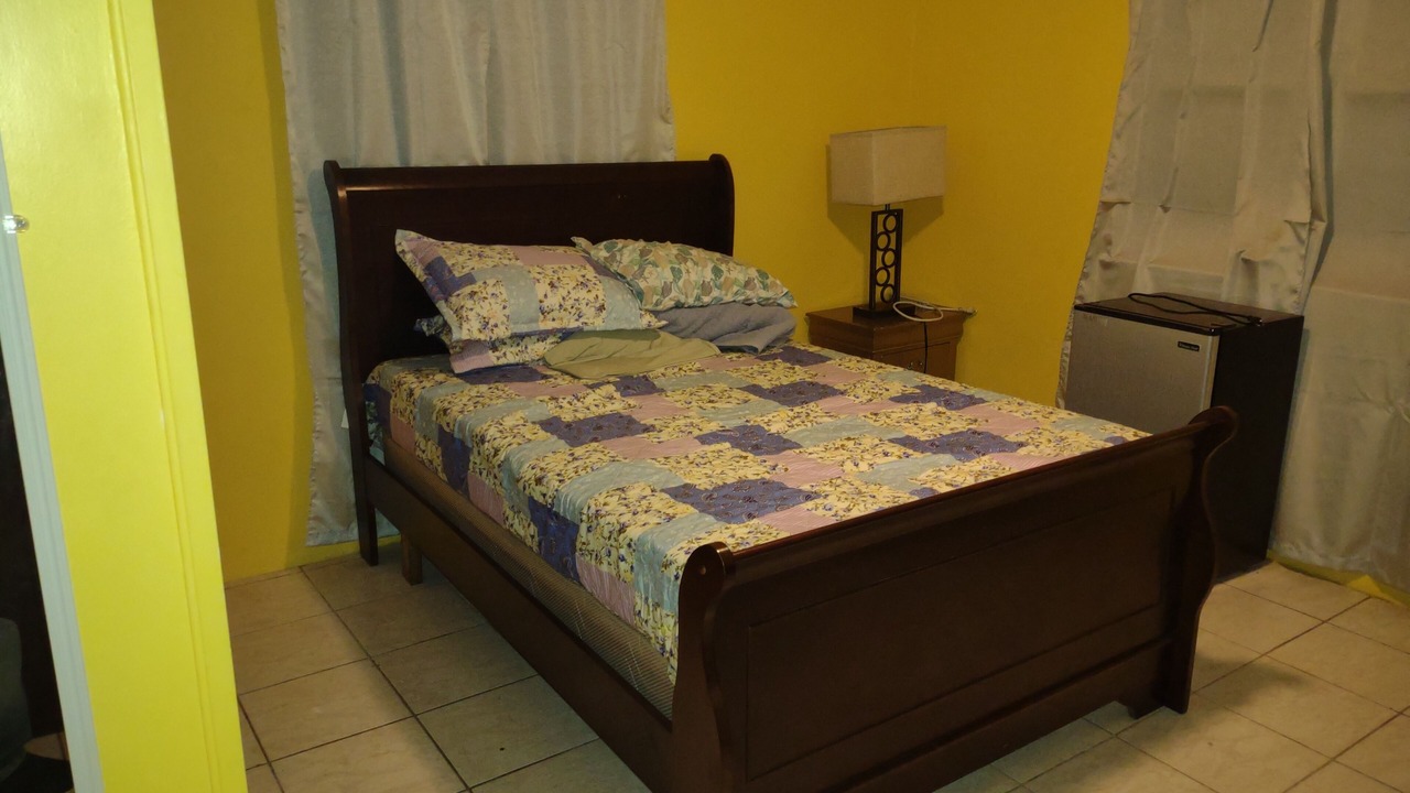 Photo of Bedroom in Estate Hermon Hill