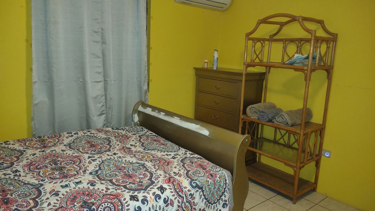 Photo of Bedroom in Estate Hermon Hill