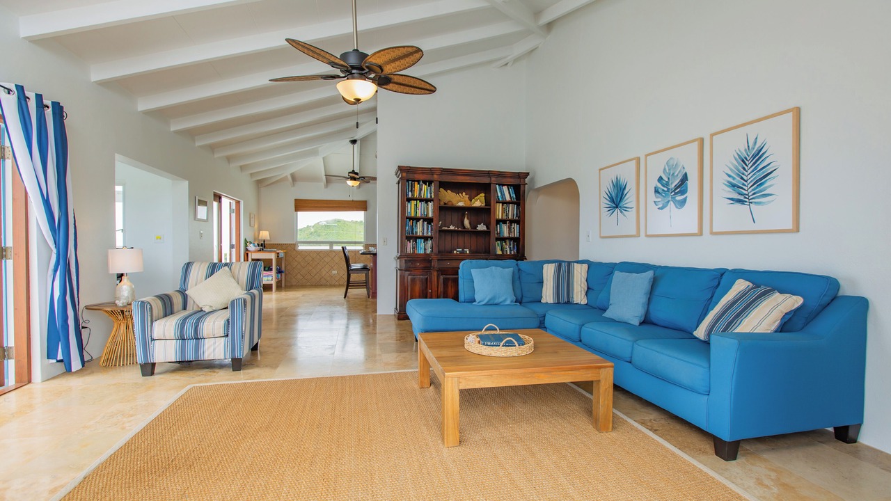 Photo of Livingroom in Teagues Bay