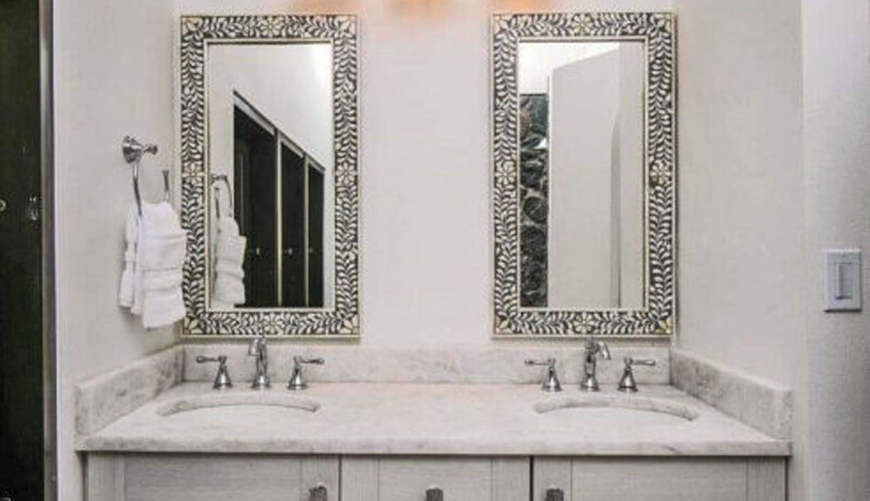 Photo of Bathroom in Estate Hammer Farm