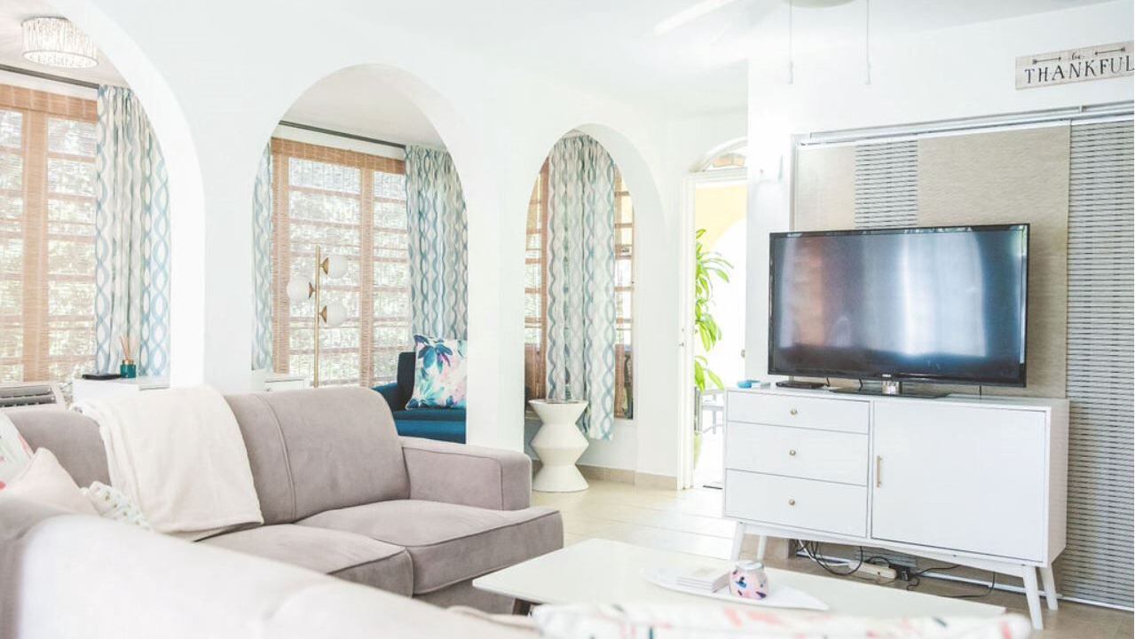 Photo of Livingroom in Estate Ruby