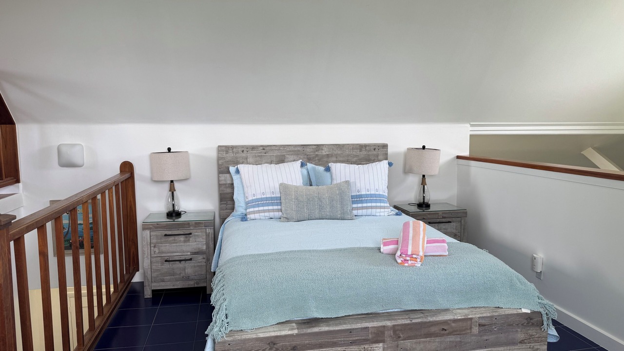 Photo of Bedroom in Hart Bay