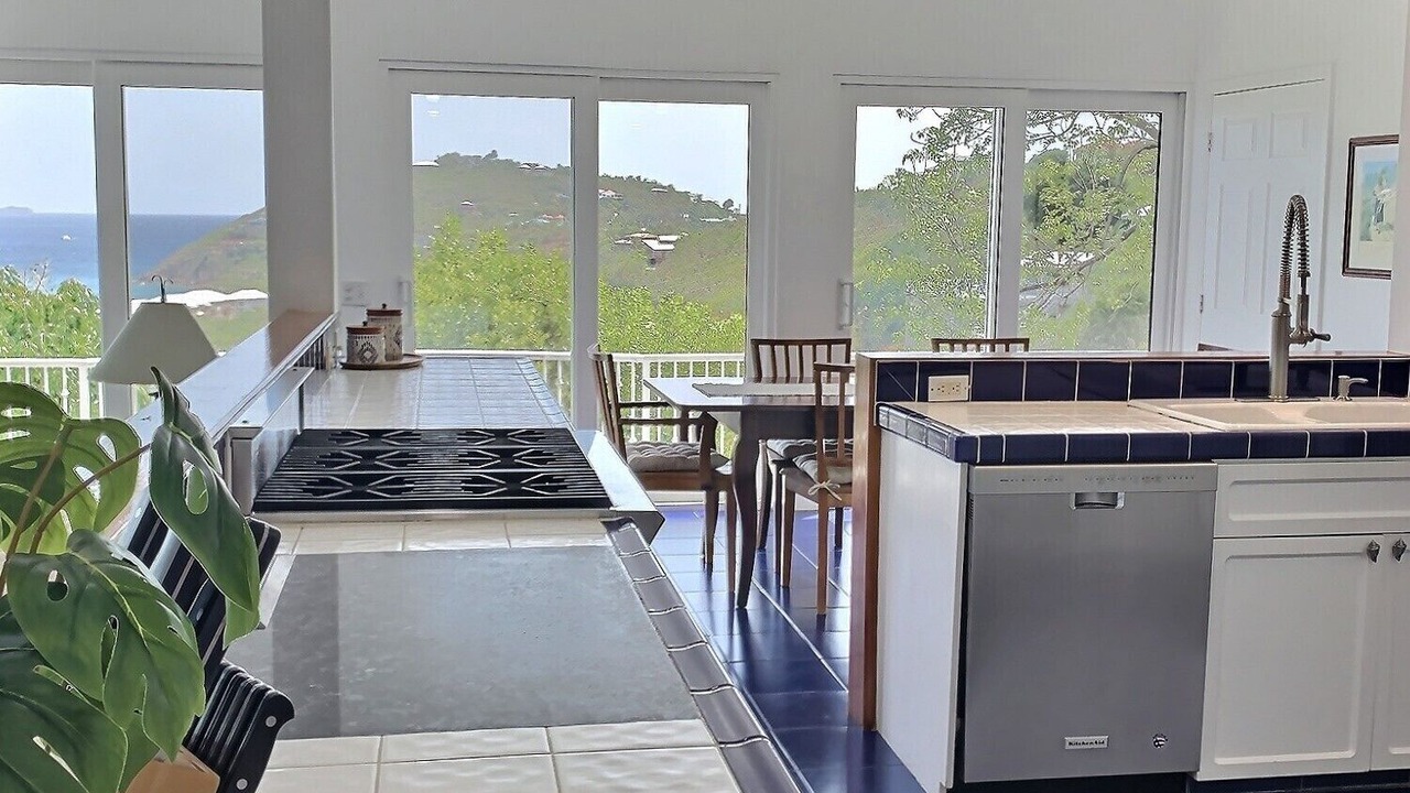 Photo of Kitchen in Hart Bay