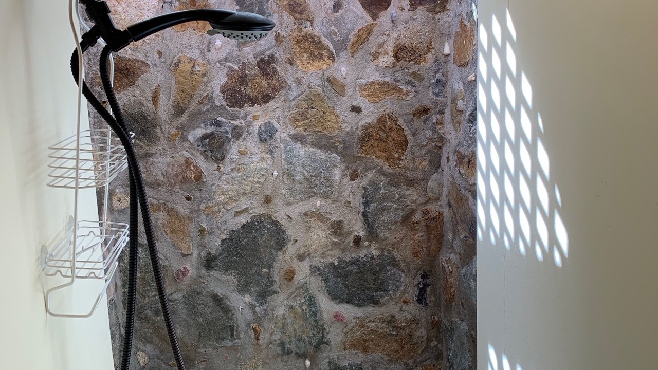 Photo of Bathroom in Estate Calabash Boom