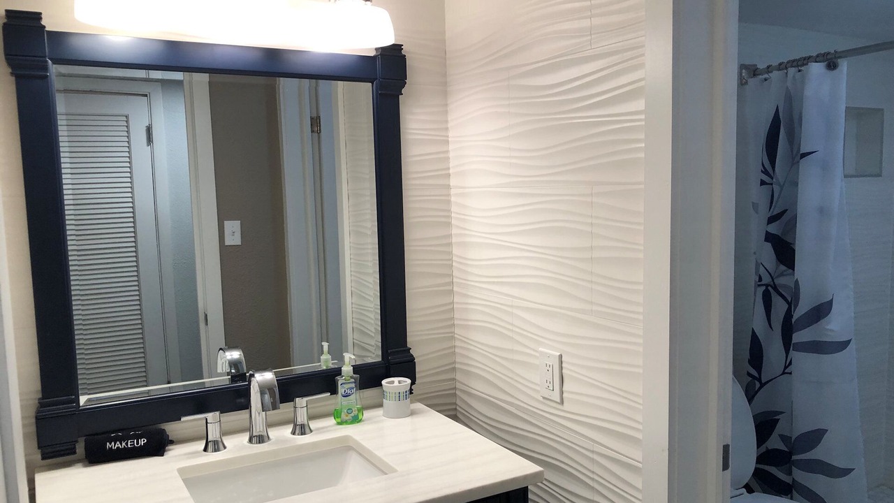 Photo of Bathroom in Estate Golden Rock