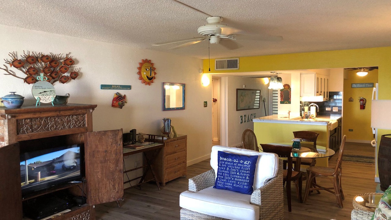 Photo of Livingroom in Estate Golden Rock