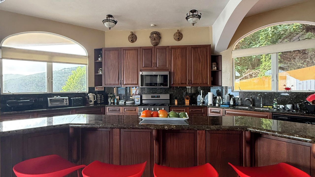 Photo of Kitchen in Estate Hull
